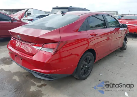 2022 Hyundai Elantra Sel z USA, uszkodzony, nr VIN KMHLM4AG9NU317842